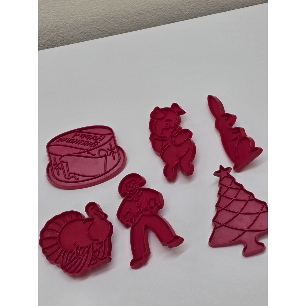 Vintage Tupperware Cookie Cutters 6 Pack Red Holiday Christmas Turkey Rabbit